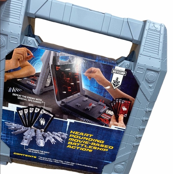 Classic Battleship game Movie Edition new in box - Picture 2 of 4